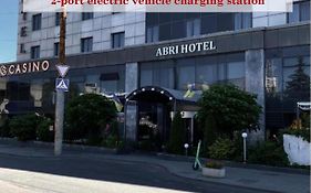 Abri Hotel